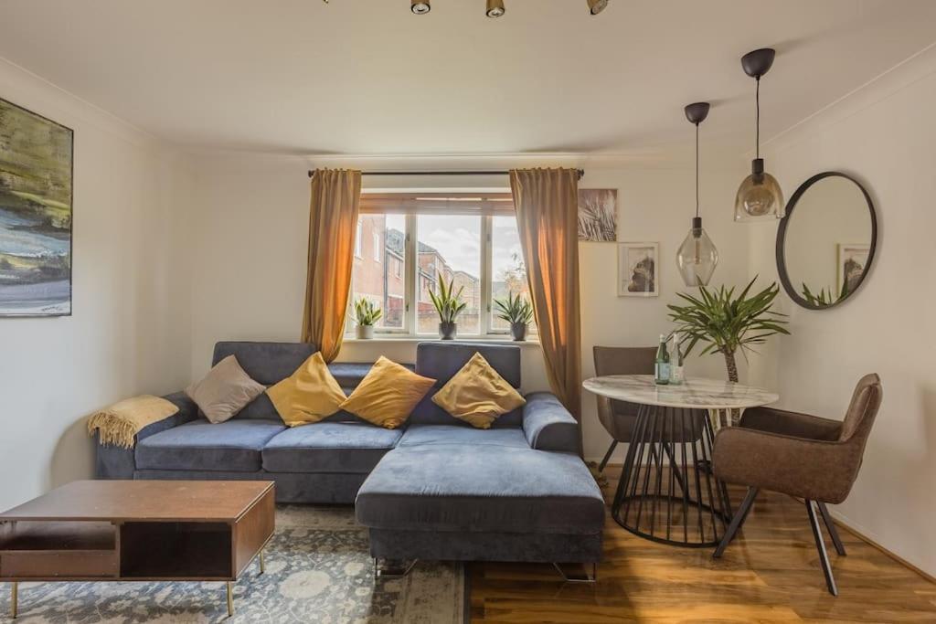 Bright &Spacious One Bedroom Flat Off Canary Wharf Londres Exterior foto